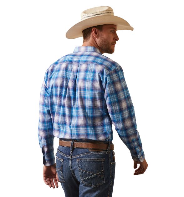 Ariat Men's Pro Lukas Long Sleeve Shirt – Light Blue Plaid