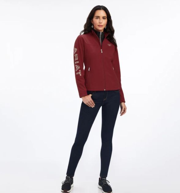 Ariat Women's Aparejo Team Softshell Jacket, Dark Red