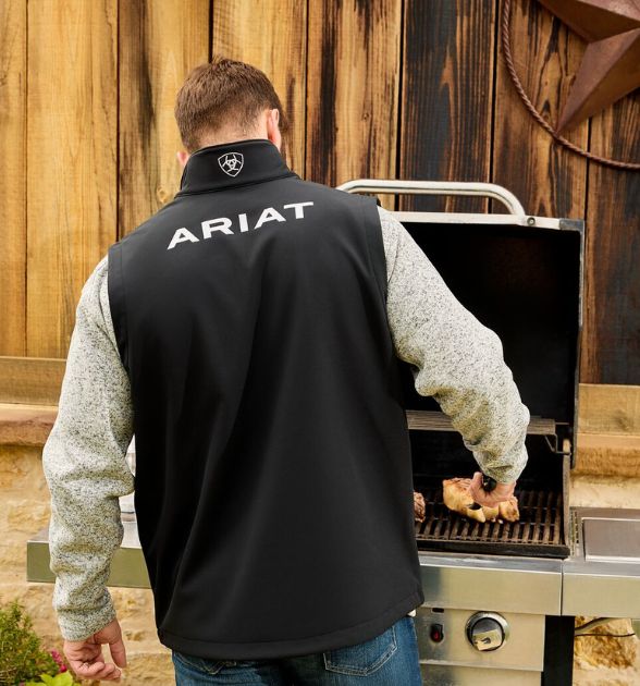 Ariat® Men's Logo Softshell Vest – Black